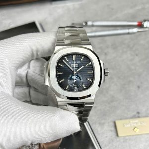 Patek Philippe Nautilus 5726/1A Calendario Annuale Fasi Lunari Quadrante Blu Miglior Replica PPF 40mm Orologio