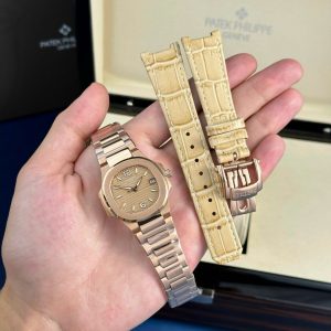 Orologio da donna Patek Philippe Nautilus 7010/1R Quadrante dorato Oro rosa Quarzo Replica migliore 32mm Orologio