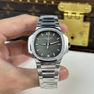Patek Philippe Nautilus 7118/1200A-011 Replica Quadrante Grigio Lunetta con Diamanti Super Clone 35.2mm Orologio