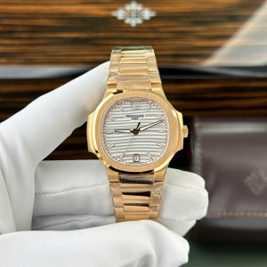 Patek Philippe Nautilus 7118/1R-001 Oro Rosa Quadrante Bianco Replica Migliore 3KF 35.2mm Orologio