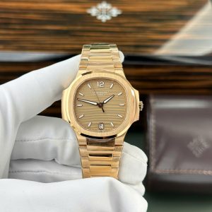 Patek Philippe Nautilus 7118/1R-010 Oro Giallo Quadrante Dorato Migliore Replica 35,2mm Orologio