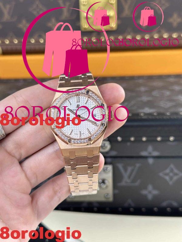 Replica Audemars Piguet Royal Oak 77351OR Oro Rosa Quadrante Bianco Lunetta con Diamanti 34mm Orologio