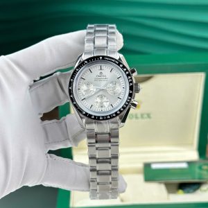 Omega Speedmaster Moonwatch Chronograph Quadrante Argento Lunetta Nera Replica 42mm Orologio