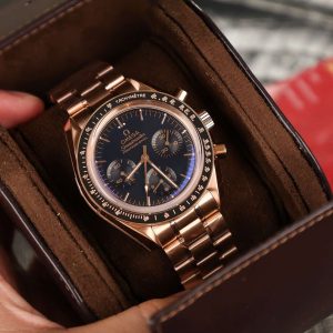 Omega Speedmaster Moonwatch Professional Chronograph Sedna Gold Quadrante Nero Replica 42mm Orologio