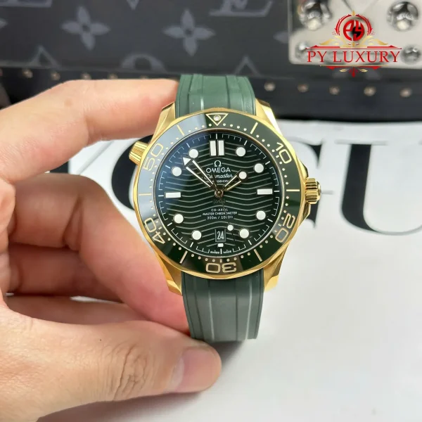 Omega Seamaster Diver 300M Cassa in Oro Moonshine Quadrante Verde Cinturino in Gomma 1:1 Migliore Replica VSF 42mm Orologio