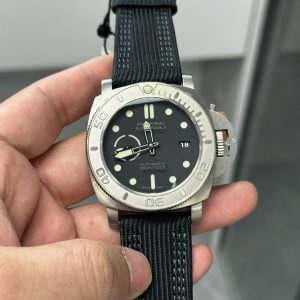 Panerai Submersible Mike Horn Edition PAM 984 Titanio Quadrante Nero Cinturino Nero Replica VSF 47mm Orologio
