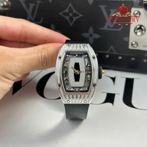 Richard Mille RM07-01 Lady Diamonds Black Onyx Dial Black Rubber Strap Replica 1:1 Super Clone ZF 45.32 X 32.3mm Orologio