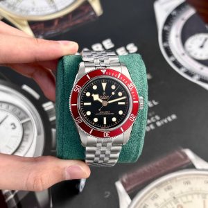 Tudor Black Bay 7941A1A0RU-0003 Quadrante Nero Ghiera Rossa Replica Migliore ZF 41mm Orologio