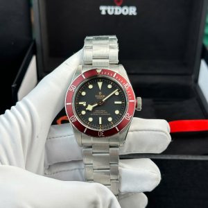 Replica Tudor Heritage Black Bay Quadrante Nero Lunetta Rossa 1:1 Migliore Clone ZF 41mm Orologio