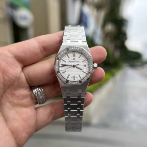 Replica Audemars Piguet Royal Oak Lady Quadrante Bianco Ghiera con Diamanti 34mm Orologio