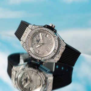 Replica Hublot Big Bang One Click Steel Black Full Pavé CZ Stones 39mm Orologio