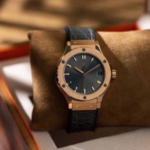 Replica Orologio da Donna Hublot Classic Fusion King Gold Quadrante Grigio Cinturino in Pelle 33mm Orologio