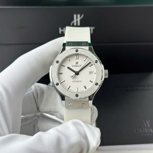 Replica Hublot Classic Fusion Titanio Quadrante Bianco Cinturino in Gomma Bianca 38mm Orologio