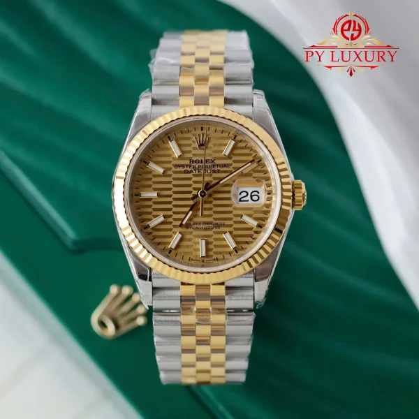 Rolex Datejust 126233 Due Toni Oro Giallo Quadrante con Motivo Fluted Bracciale Jubilee Migliore Replica VSF 36mm Orologio - immagine 4