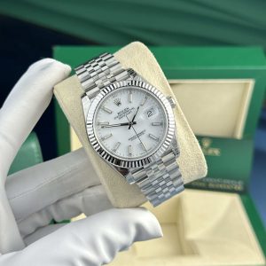 Rolex Datejust 126334 Quadrante Bianco Luminoso Jubilee Replica di Migliore Qualità VSF 41mm Orologio