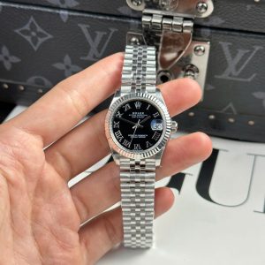 Replica Rolex Datejust 278274-0002 Quadrante Nero Romano Lunetta Zigrinata Bracciale Jubilee Migliore THB 31mm Orologio