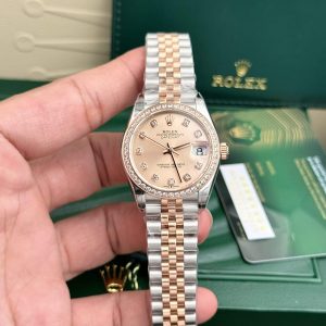 Replica Rolex Datejust 31mm Quadrante Rosa Lunetta con Pietre Cinturino Jubilee Orologio