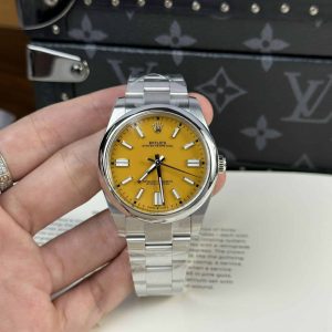 Rolex Oyster Perpetual 124300 Quadrante Giallo Replica di Alta Qualità Clean Factory 41mm Orologio
