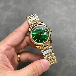 Replica Rolex Day-Date 128238-0130 Oro Giallo Quadrante Verde Brillante con Diamanti 158g Super Clone QF 36mm Orologio