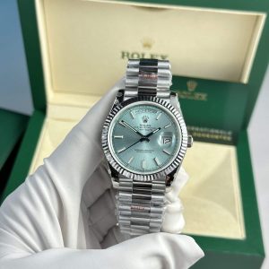 Rolex Day-Date 228236-0018 Quadrante Luminoso Blu Ghiaccio 178g GMF V3 Migliore Replica 40mm Orologio