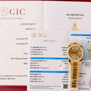 Rolex Day-Date 228348RBR 18K Yellow Gold Replica Quadrante Champagne Diamanti Baguette Lunetta Moissanite 173g GMF V3 40mm Orologio
