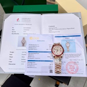 Rolex Day-Date 228398TRU 18K Gold Wrapped Quadrante in Moissanite Replica con Ghiera in Rubino GMF V3 Super Clone 40mm Orologio