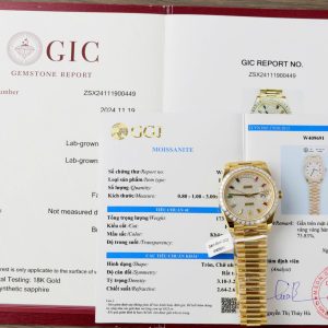 Rolex Day-Date 40 Quadrante Arcobaleno Rivestito di Diamanti Oro Giallo 18K con Ghiera in Moissanite Taglio Baguette Migliore Replica 40mm Orologio