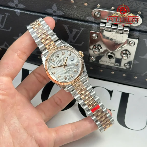 Replica Rolex Datejust 126231 Bicolore Oro Rosa Quadrante Motivo Palma Argento con Diamanti Bracciale Jubilee Migliore 1:1 36mm Orologio - immagine 7