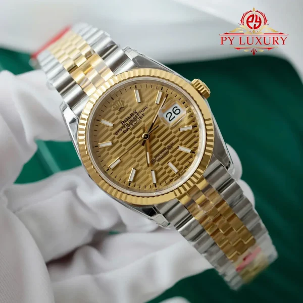 Rolex Datejust 126233 Due Toni Oro Giallo Quadrante con Motivo Fluted Bracciale Jubilee Migliore Replica VSF 36mm Orologio - immagine 5