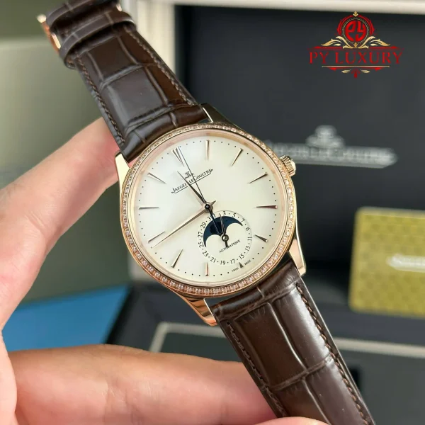 Jaeger-LeCoultre Master Ultra Thin Moon Q1362503 Oro Rosa Quadrante Bianco Lunetta con Diamanti Migliore Replica APSF 39mm Orologio - immagine 4