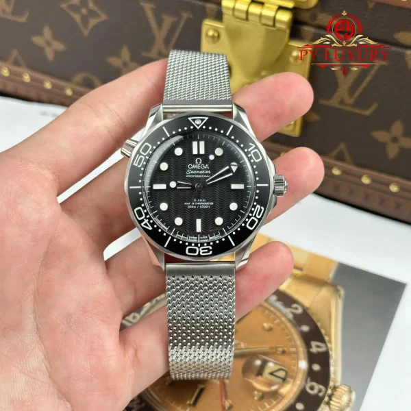 Omega Seamaster Diver 300M Acciaio su Acciaio Quadrante Nero 1:1 Migliore Replica VSF 42mm Orologio - immagine 6