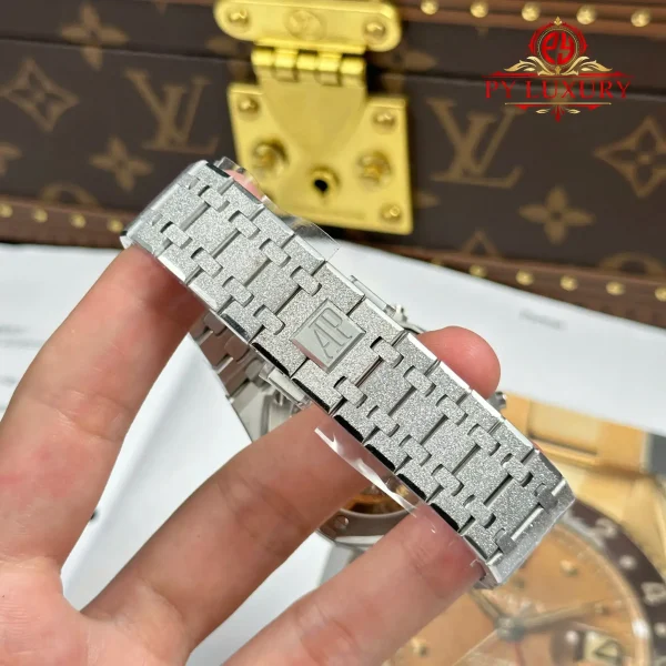 Audemars Piguet Royal Oak Chronograph 26240BC in Oro Bianco Frosted Quadrante Blu 1:1 Migliore Replica APSF 41mm Orologio - immagine 5