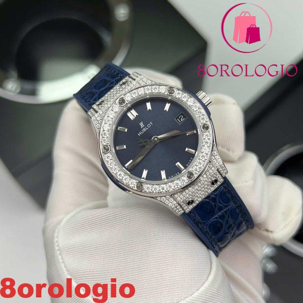 Hublot Classic Fusion Titanium Pavé Quadrante Blu Replica in Pelle Moissanite Personalizzato 33mm Orologio - immagine 4