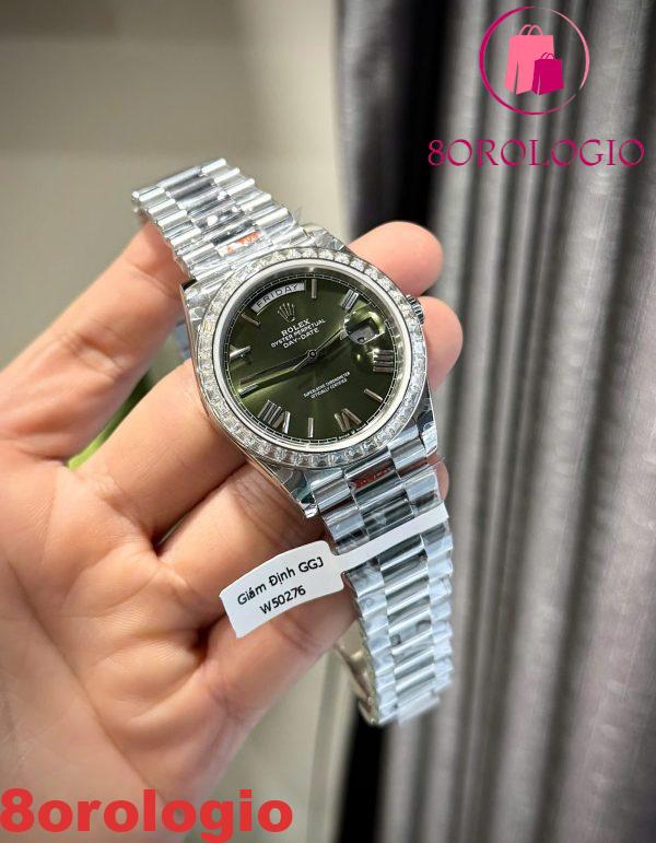 Rolex Day-Date 228239 Quadrante Verde Romano Custom Lunetta Baguette Moissanite GMF V3 Migliore Replica 40mm Orologio - immagine 4