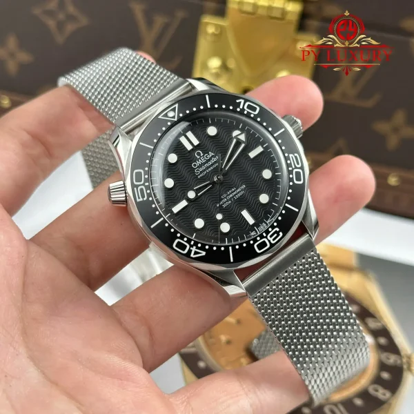 Omega Seamaster Diver 300M Acciaio su Acciaio Quadrante Nero 1:1 Migliore Replica VSF 42mm Orologio - immagine 7