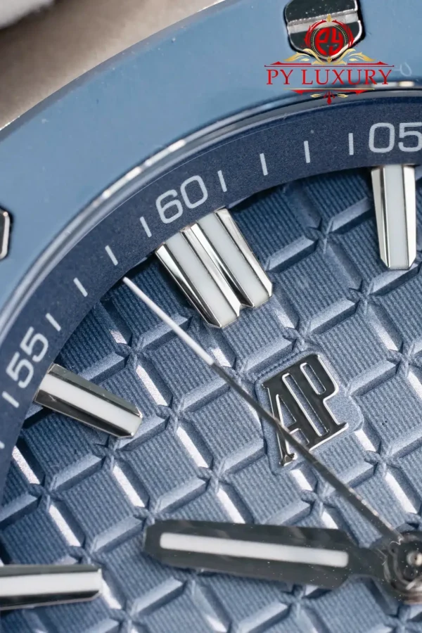 Audemars Piguet Royal Oak Offshore 15605SK Quadrante Blu Fumé Cinturino in Gomma Replica 1:1 Migliore 43mm Orologio - immagine 11