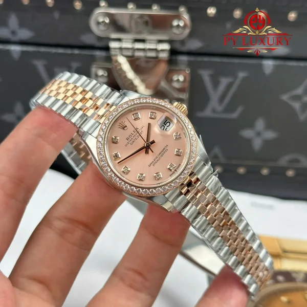 Replica Rolex Datejust 278381RBR Due Tono Oro Rosa Quadrante Color Rosa Lunetta con Pietre Bracciale Jubilee 1:1 Miglior Clone THB 31mm Orologio - immagine 7