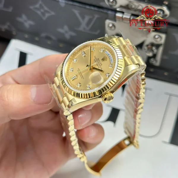 Rolex Day-Date 128238-0008 Oro Giallo Quadrante Color Champagne con Diamanti 1:1 Migliore Replica QF 36mm Orologio - immagine 10