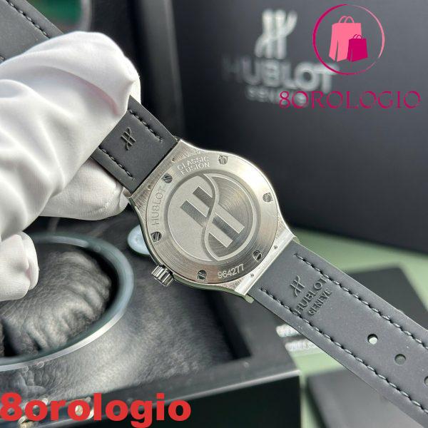 Replica Orologio Donna Hublot Classic Fusion Titanium Pavé Quadrante Nero Cinturino in Pelle 33mm Orologio - immagine 7
