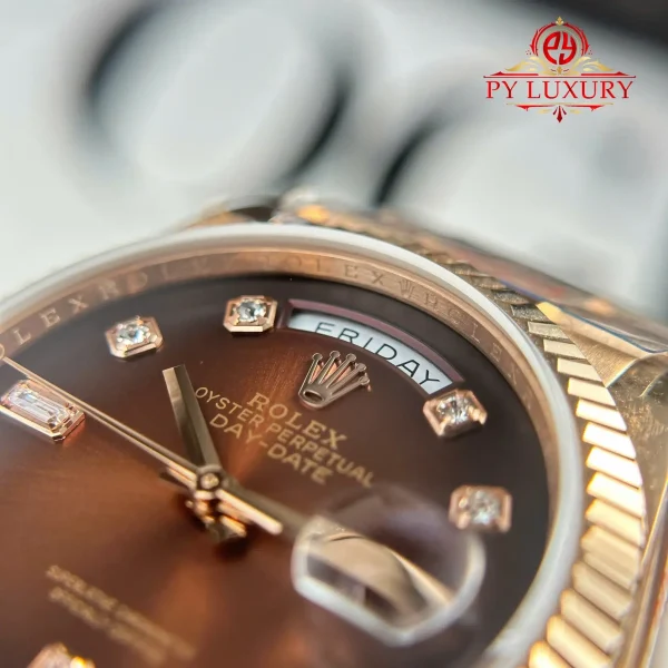 Rolex Day-Date 128235-0037 Quadrante Marrone Ombré con Diamanti Oro Rosa 158g Replica di Alta Qualità QF 36mm Orologio - immagine 10
