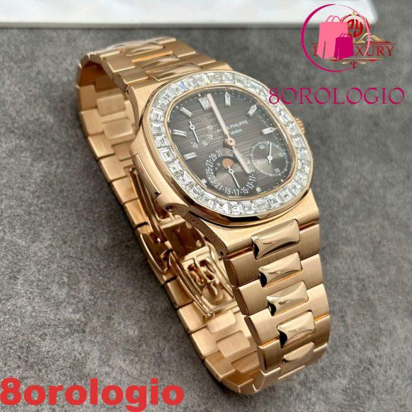 Patek Philippe Nautilus 5724 Quadrante Grigio Replica in Oro Massiccio 18K con Diamanti Baguette sulla Lunetta 40mm Orologio - immagine 12