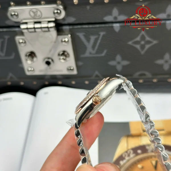 Replica Rolex Datejust 278381RBR in Oro Rosa Bicolore Quadrante Cioccolato Lunetta con Pietre Bracciale Jubilee Clonazione 1:1 THB 31mm Orologio - immagine 10