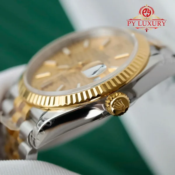 Rolex Datejust 126233 Due Toni Oro Giallo Quadrante con Motivo Fluted Bracciale Jubilee Migliore Replica VSF 36mm Orologio - immagine 11