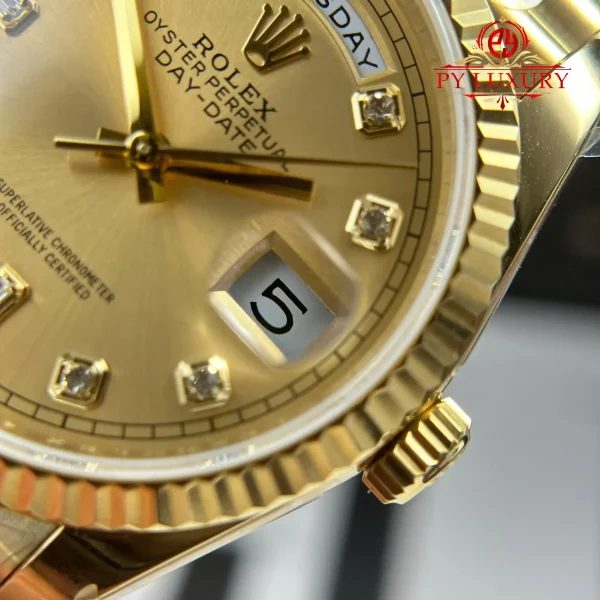 Rolex Day-Date 128238-0008 Oro Giallo Quadrante Color Champagne con Diamanti 1:1 Migliore Replica QF 36mm Orologio - immagine 14