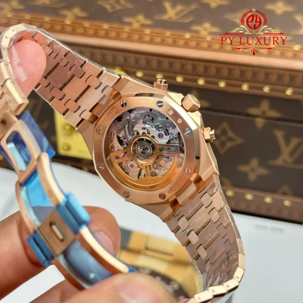 Audemars Piguet Royal Oak Chronograph 26239OR in Oro Rosa Frosted con Quadrante Blu Migliore Replica 1:1 APSF 41mm Orologio - immagine 2