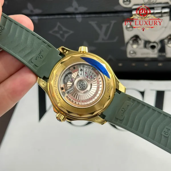 Omega Seamaster Diver 300M Cassa in Oro Moonshine Quadrante Verde Cinturino in Gomma 1:1 Migliore Replica VSF 42mm Orologio - immagine 2